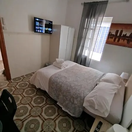 Homestay Center *